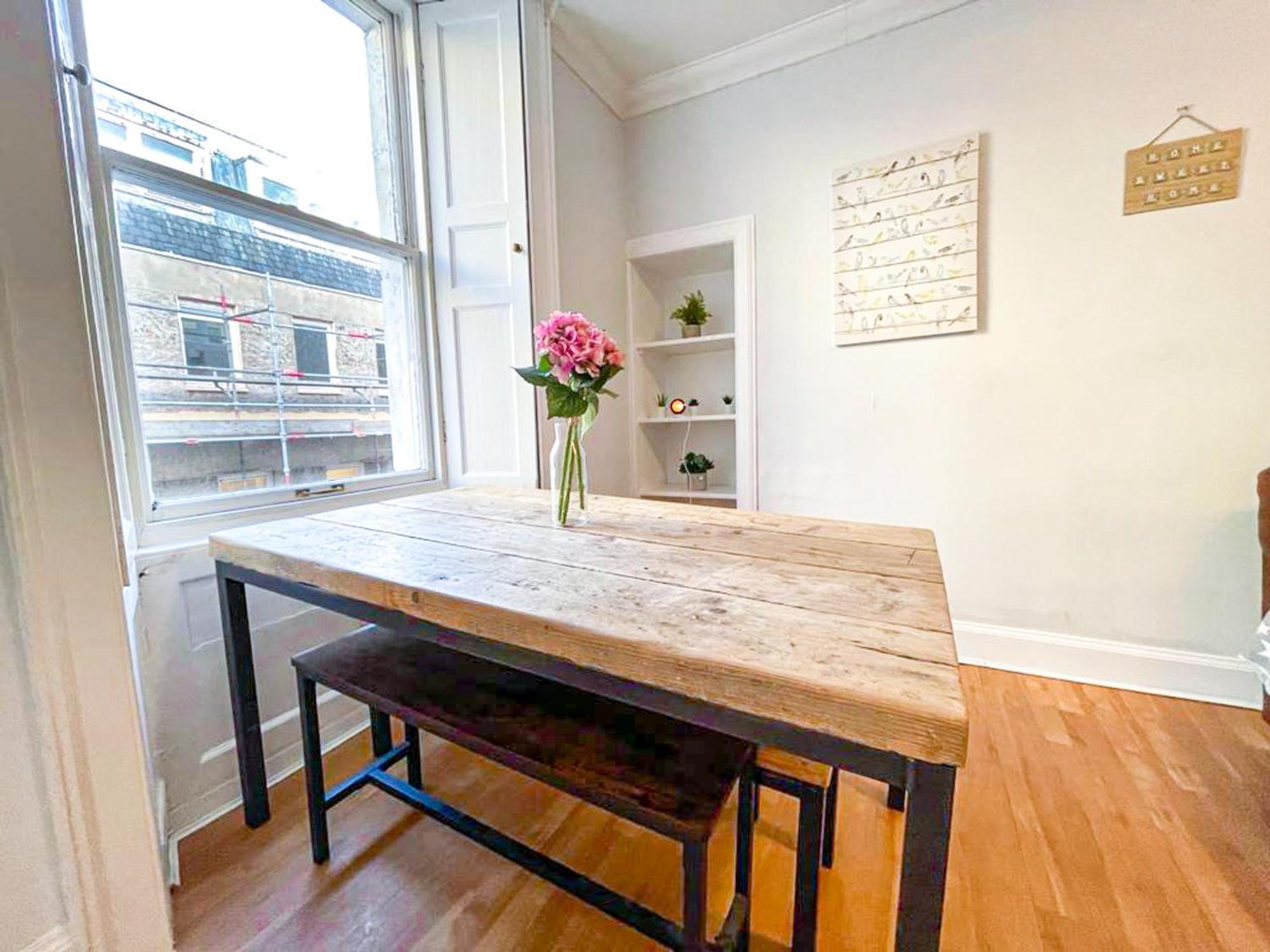 Rose Street'S Hidden Treasure- 2Bed Newly Refurbished Apt Edinburg Exteriör bild
