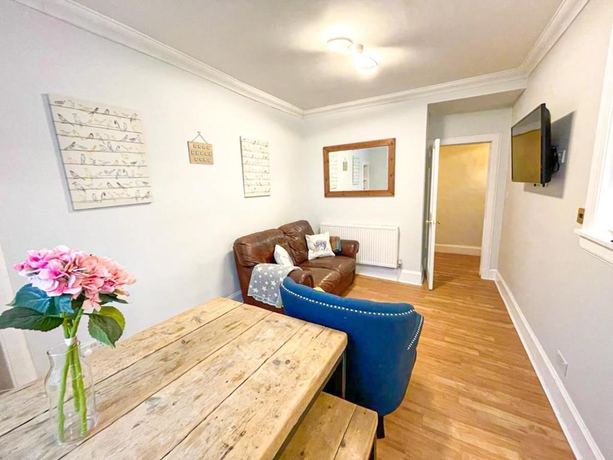 Rose Street'S Hidden Treasure- 2Bed Newly Refurbished Apt Edinburg Exteriör bild
